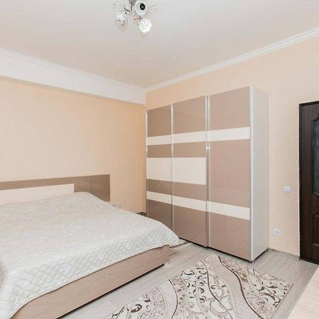 Apartament Spatios In Complex Residential Chişinau Exteriör bild