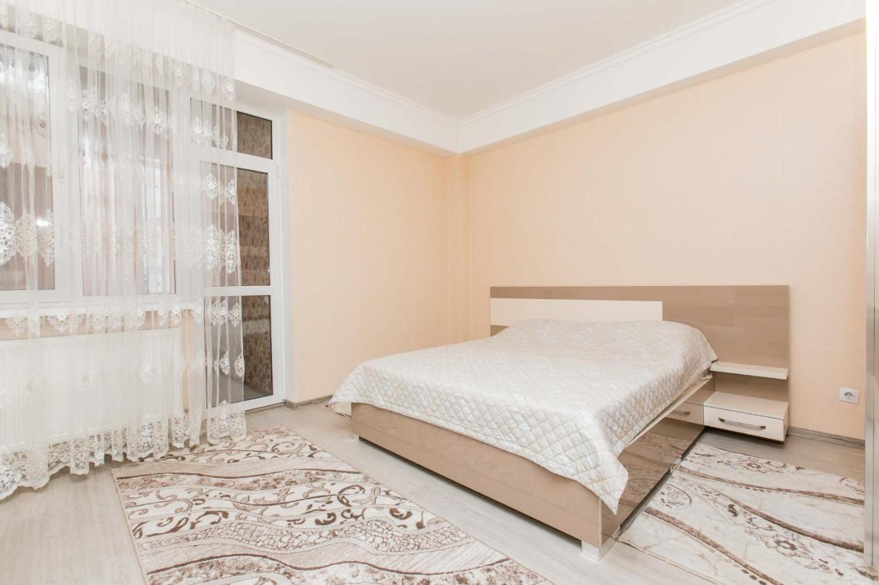 Apartament Spatios In Complex Residential Chişinau Exteriör bild